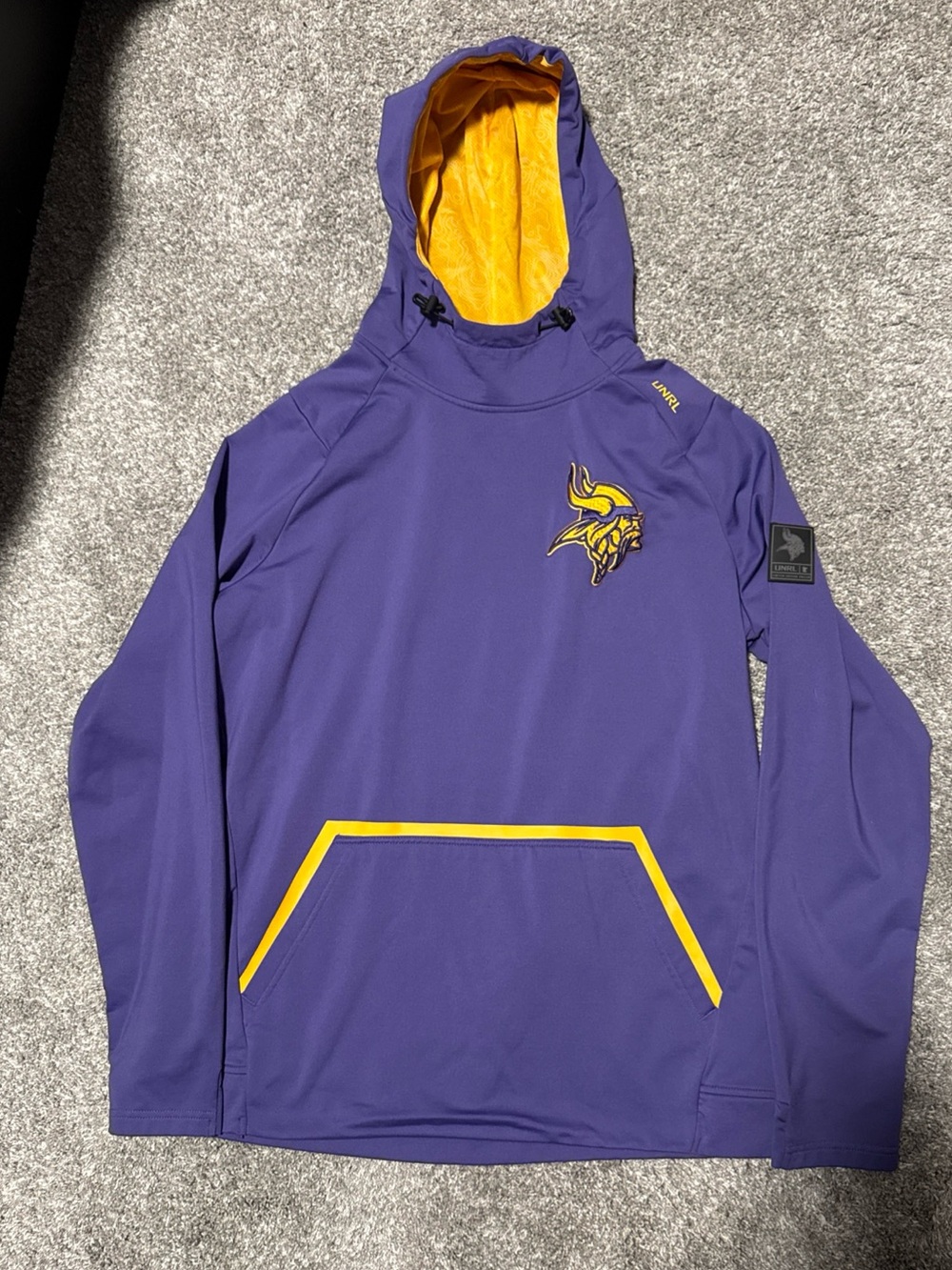 UNRL Minnesota Vikings Purple & Gold Pullover Hoodie Men’s L